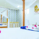 Sands Inn Hotel